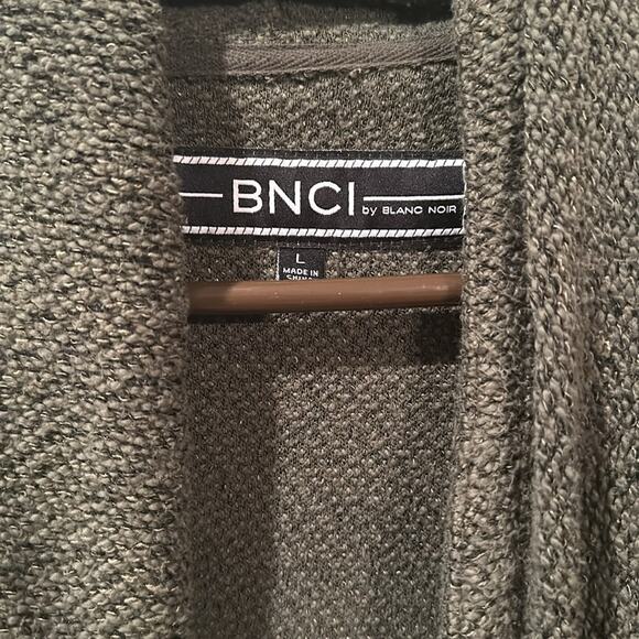 BNCI Green textured draped fitted Cardigan Sz L - Picture 2 of 5